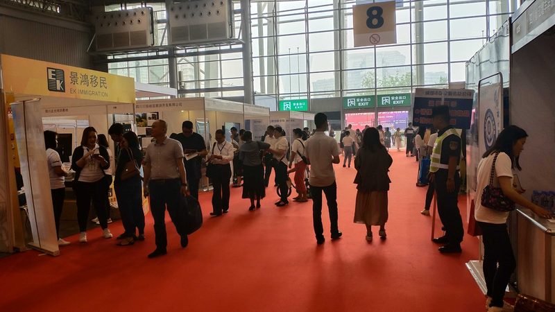 成都平面设计培训：零基础如何迈向专业设计之路